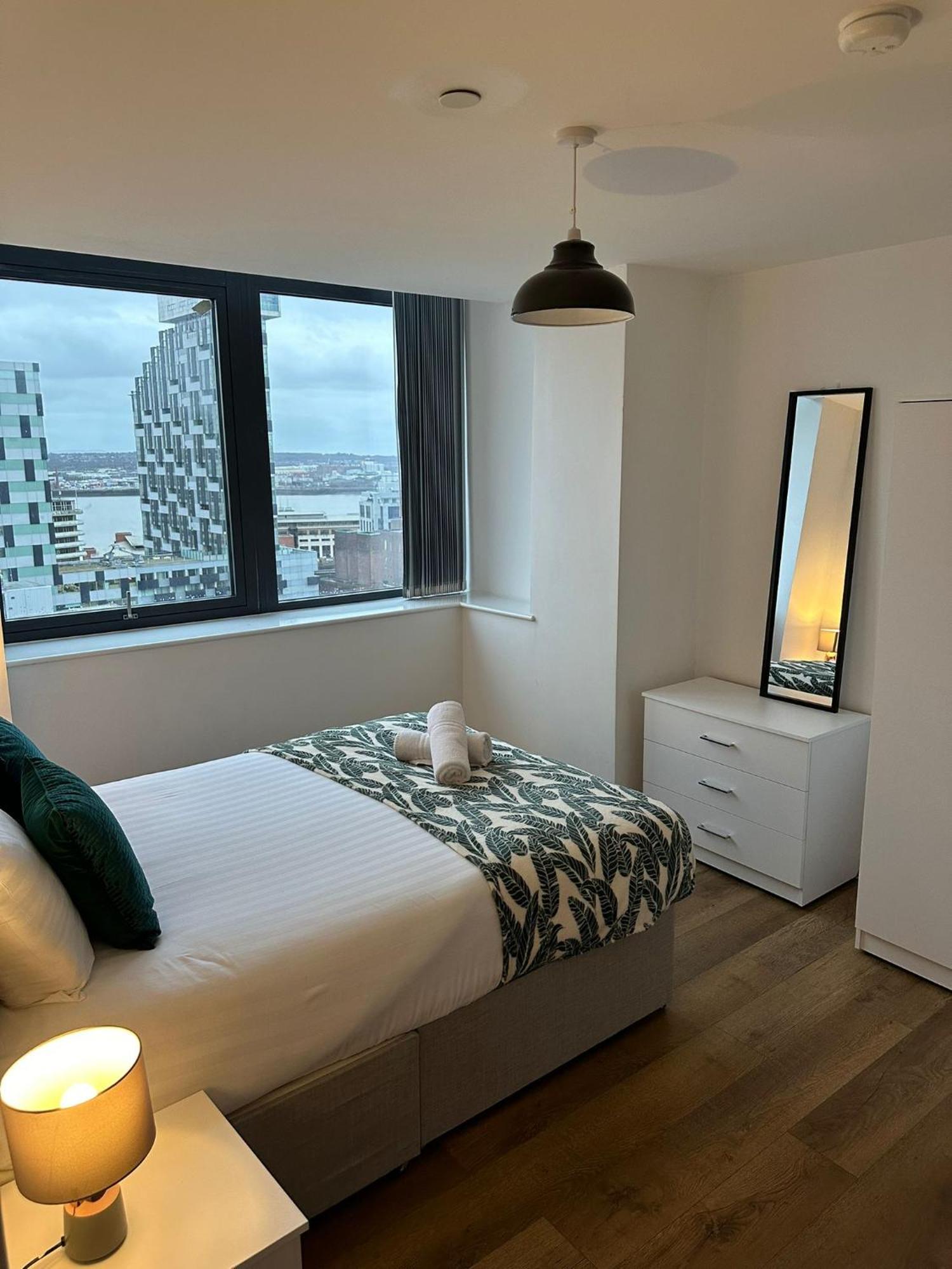 Stunning City View Apartment By Central Stay Liverpool Exteriör bild